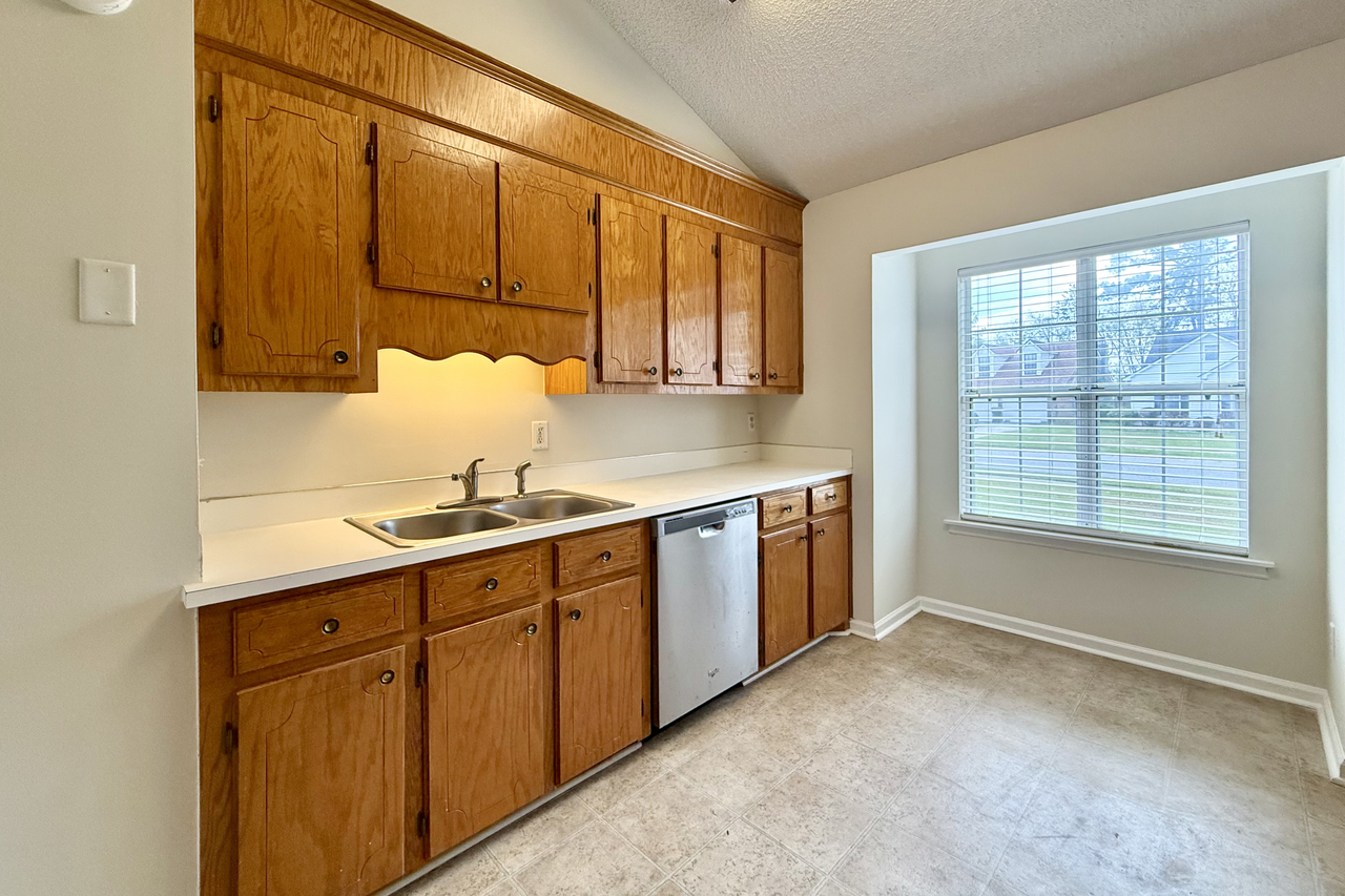 169 Ponderosa Dr - Photo 4 of 14