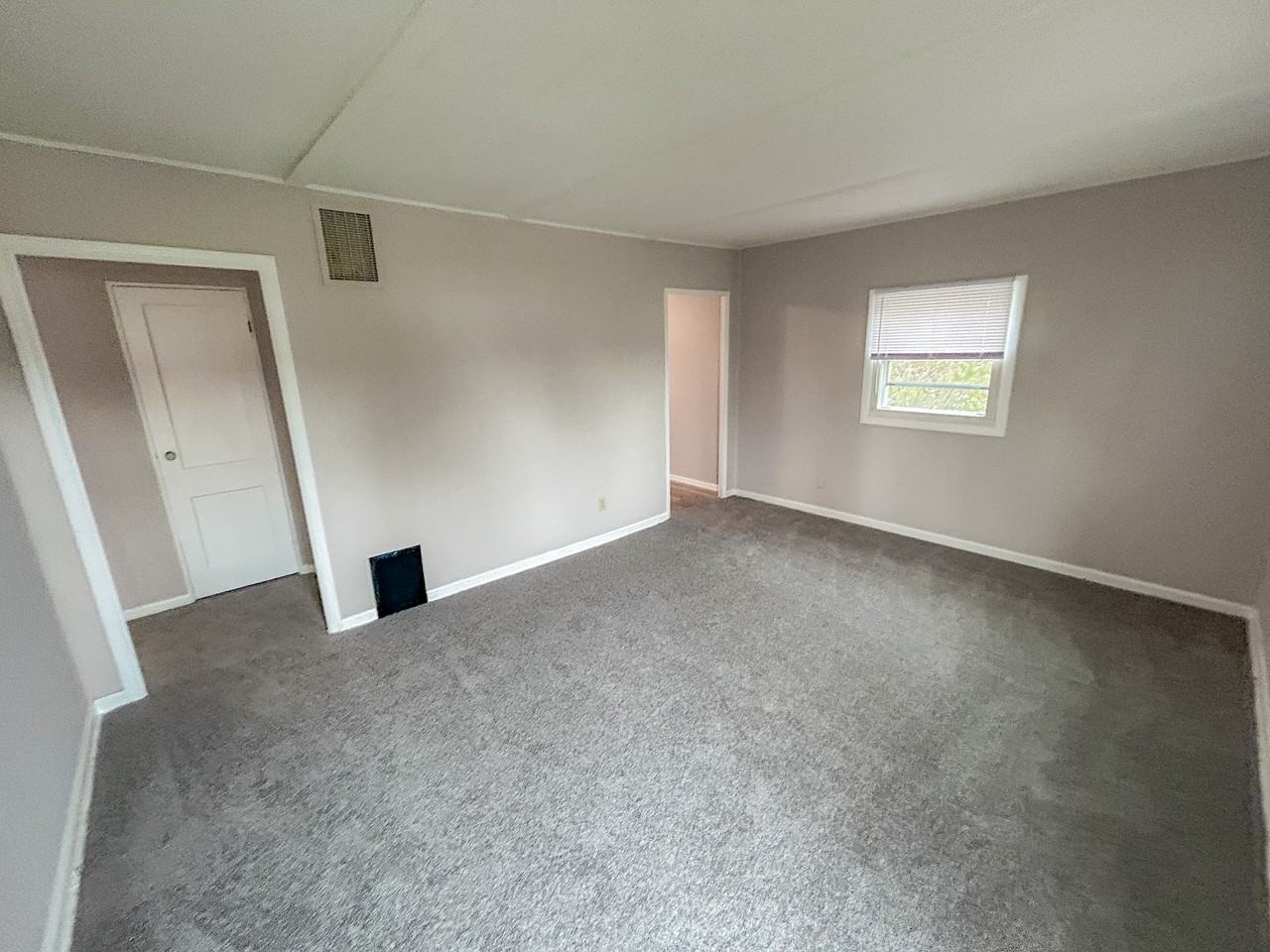 3210 E 12th Ave - Photo 4 of 19