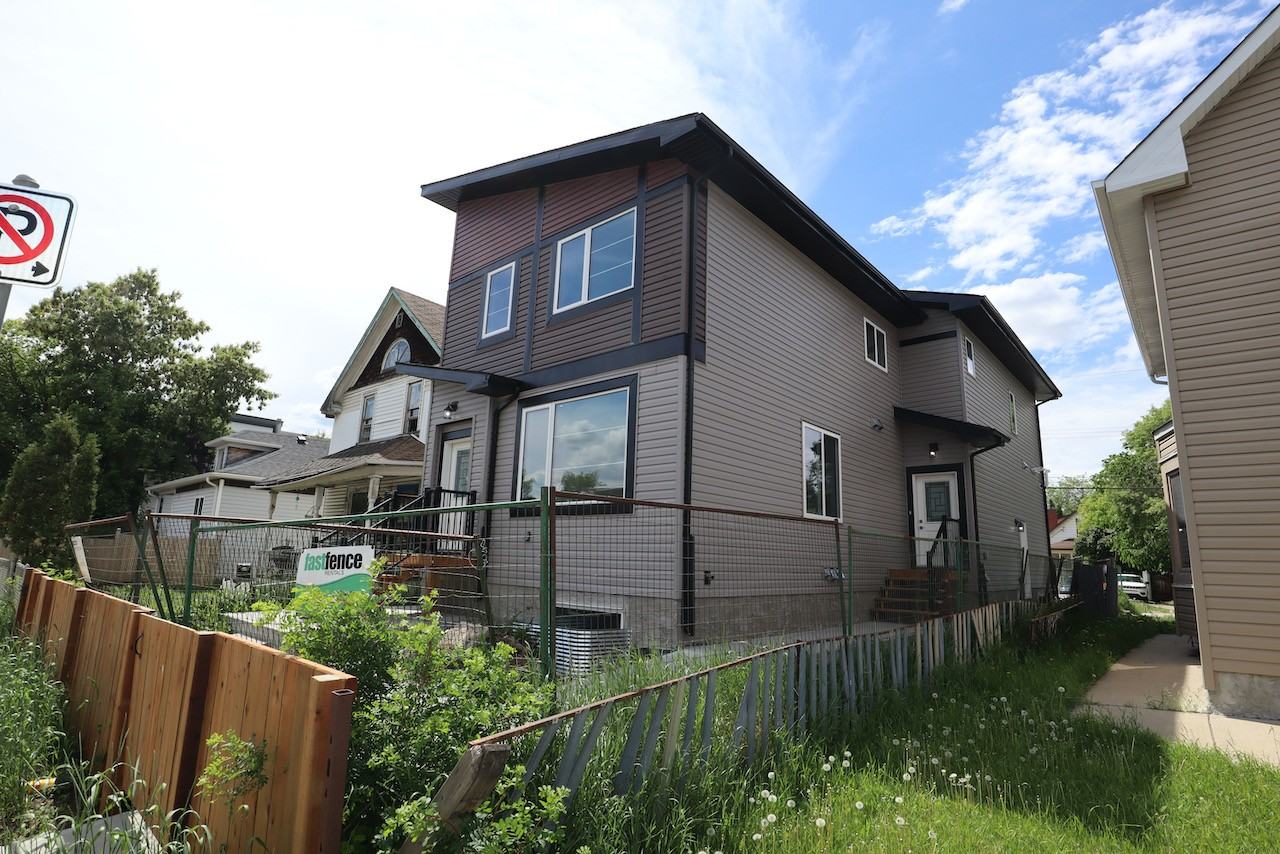 11602 82 St Nw Bsmt #Bsmt - Photo 2 of 10