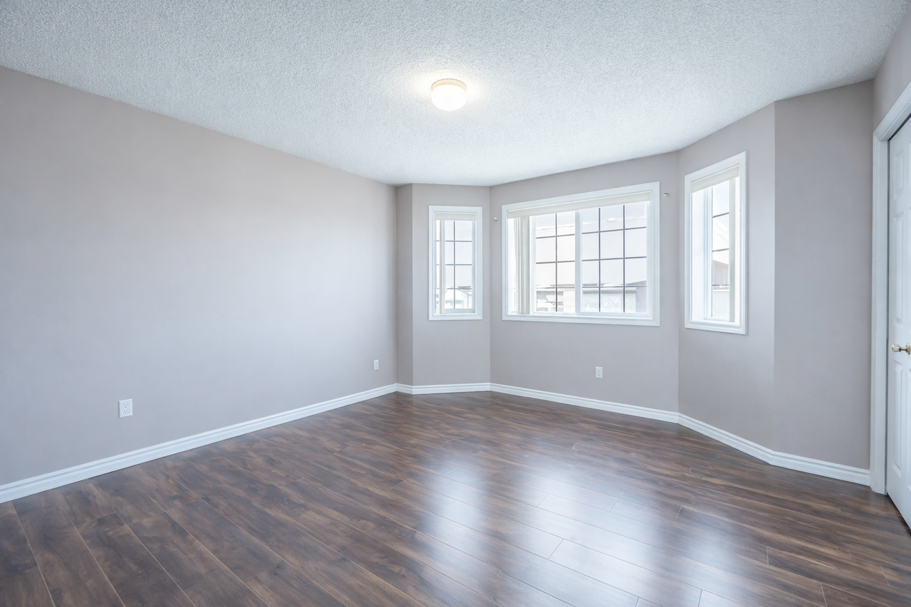 2887 23 St Nw - Photo 7 of 12