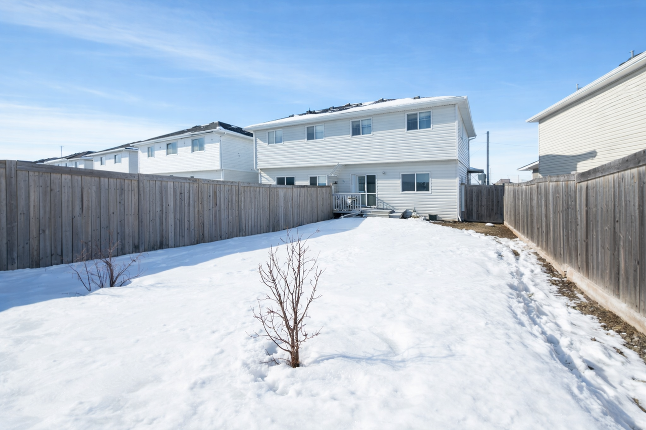 2887 23 St Nw - Photo 2 of 12