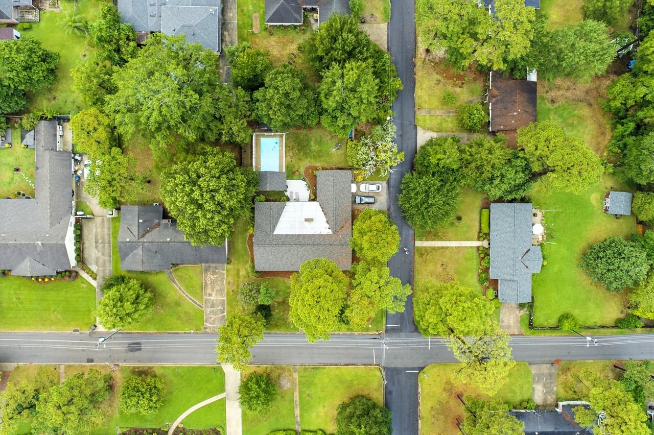 2506 Arcadia St - Photo 2 of 50