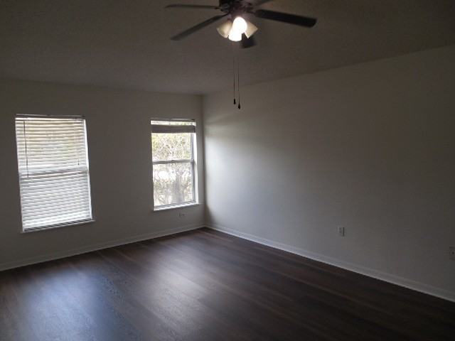 1216 Glendale Ave - Photo 4 of 30