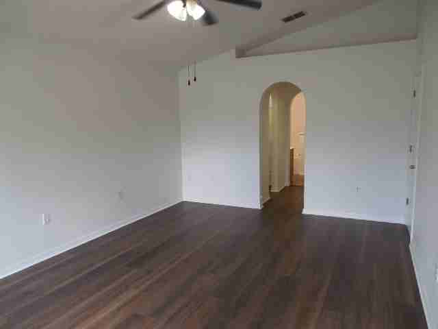 1216 Glendale Ave - Photo 5 of 30