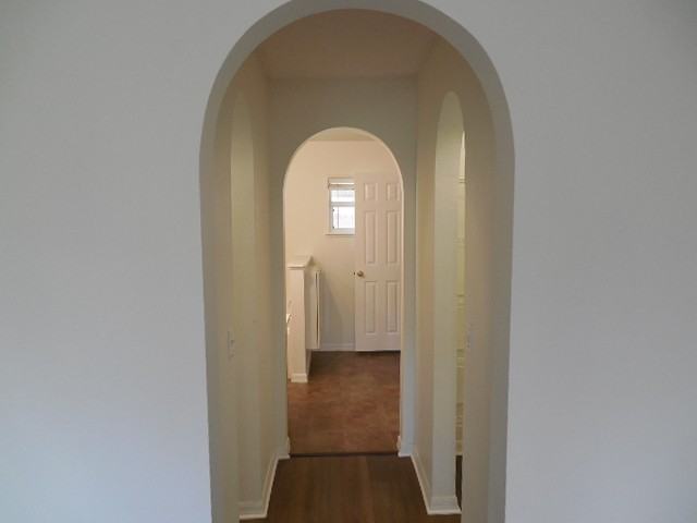 1216 Glendale Ave - Photo 6 of 30