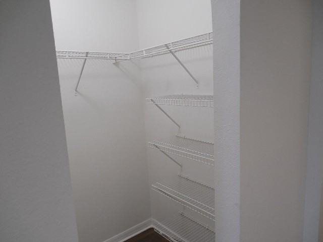 1216 Glendale Ave - Photo 7 of 30