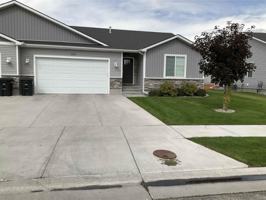 featured image of 3325 Judy St