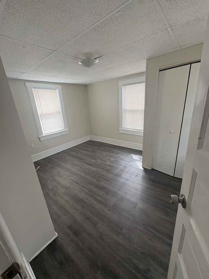 256 Port Republic Rd - Photo 4 of 10