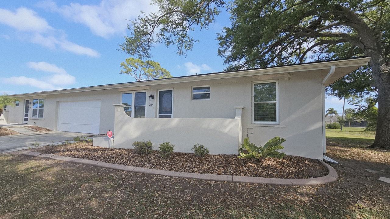 284 Rotonda Blvd W - Photo 4 of 28