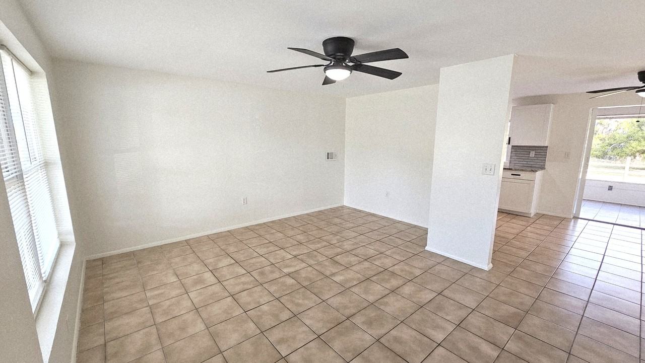 284 Rotonda Blvd W - Photo 5 of 28