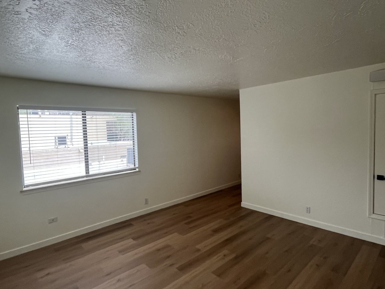 12344 Candelaria Rd Ne - Photo 2 of 14