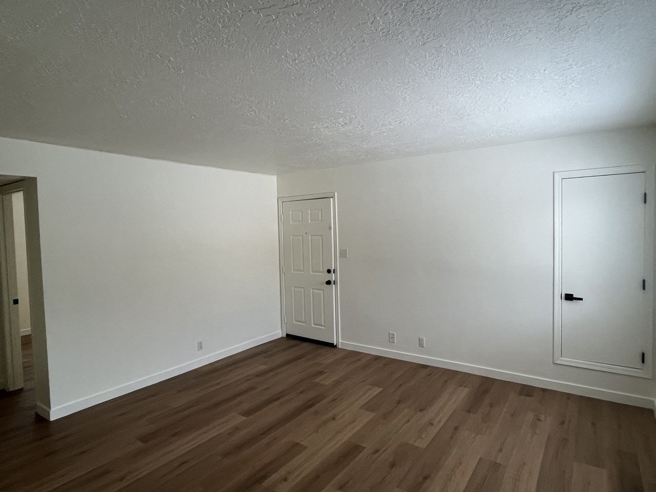 12344 Candelaria Rd Ne - Photo 3 of 14