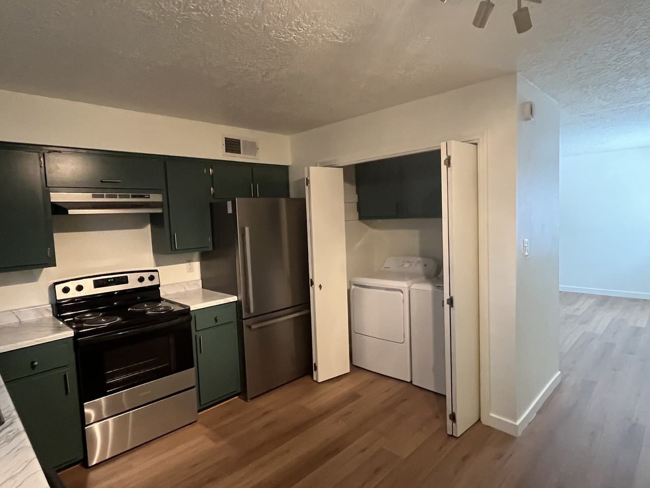 12344 Candelaria Rd Ne - Photo 5 of 14