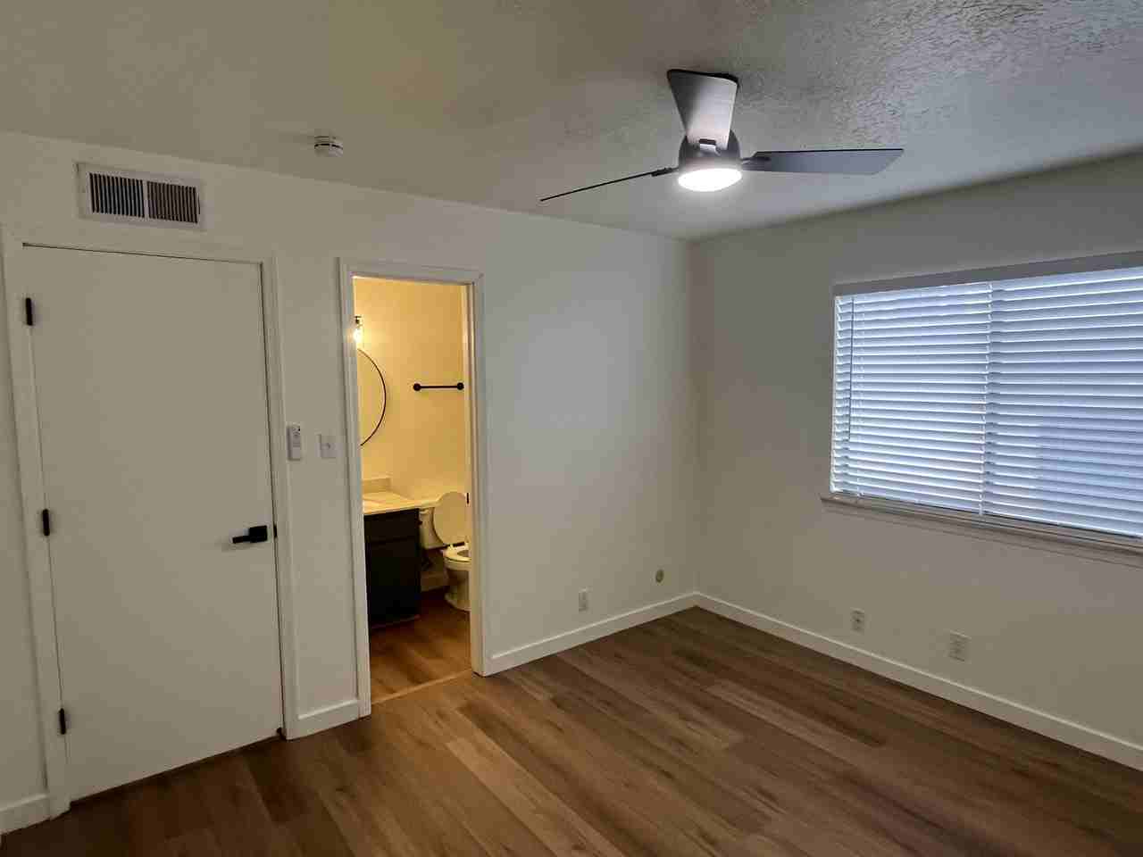 12344 Candelaria Rd Ne - Photo 7 of 14