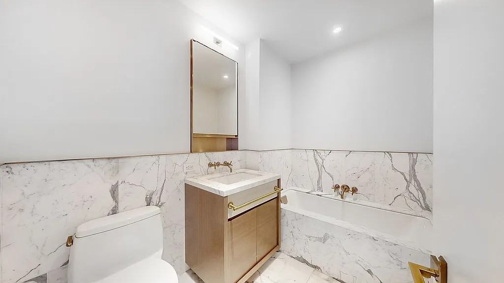 305 E 51st St - Photo 4 of 8