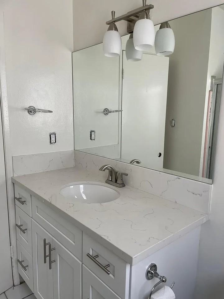 4221 Longridge Ave #5 - Photo 5 of 8