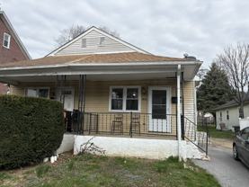 635 E Chestnut St - Photo 1 of 1