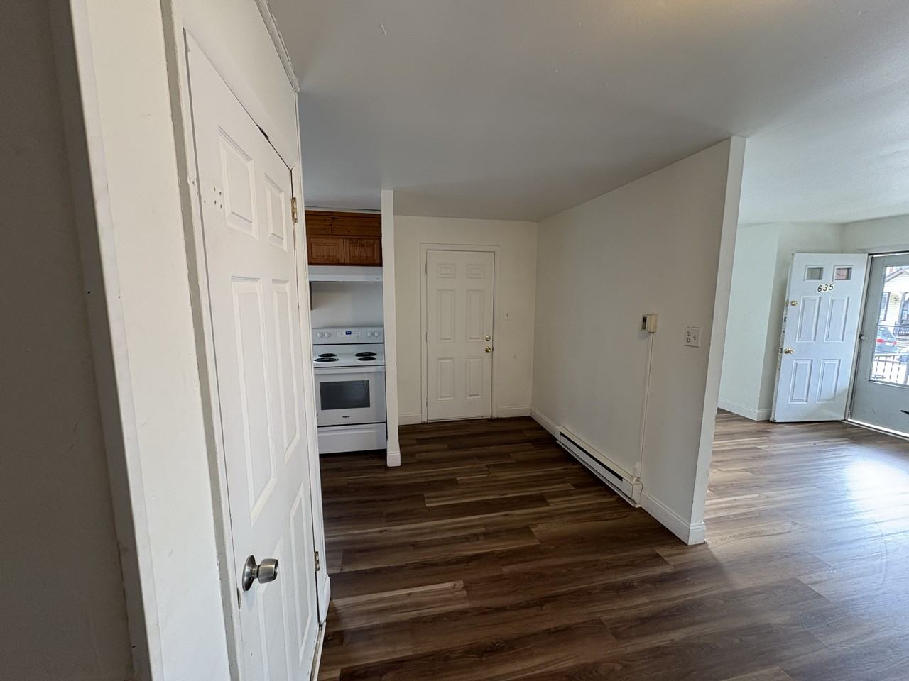 635 E Chestnut St - Photo 6 of 15