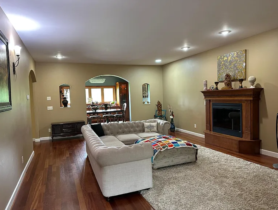 7642 W Folsom St - Photo 3 of 29