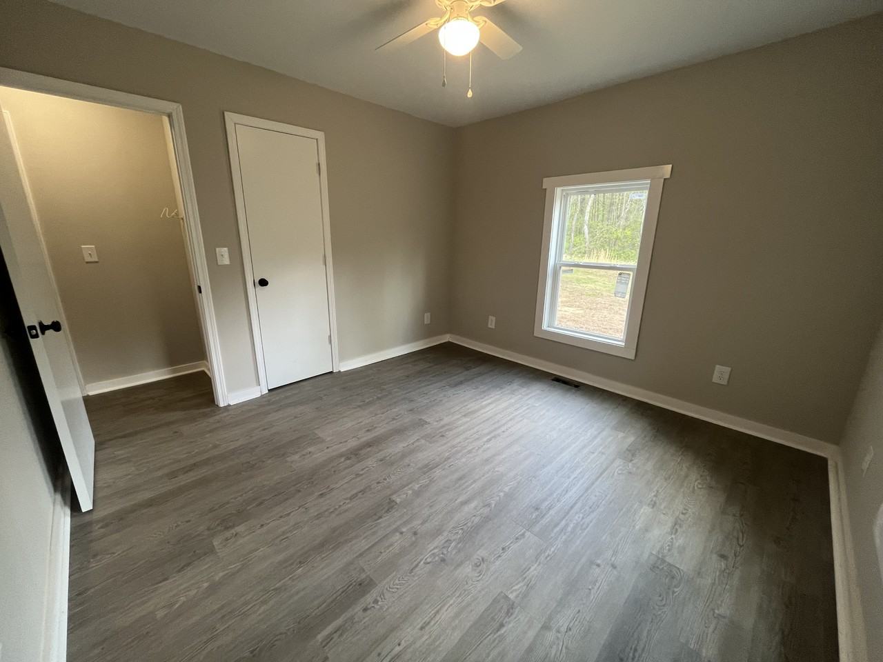 137 Red Oak Dr - Photo 5 of 26