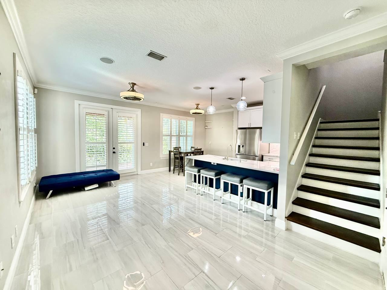 505 S Tampania Ave #5 - Photo 6 of 39