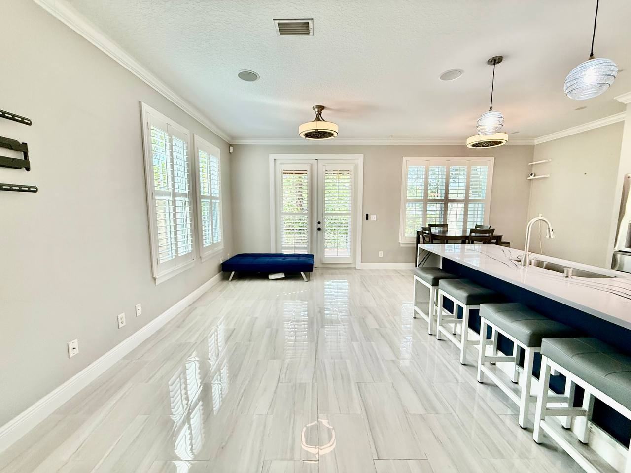 505 S Tampania Ave #5 - Photo 7 of 39