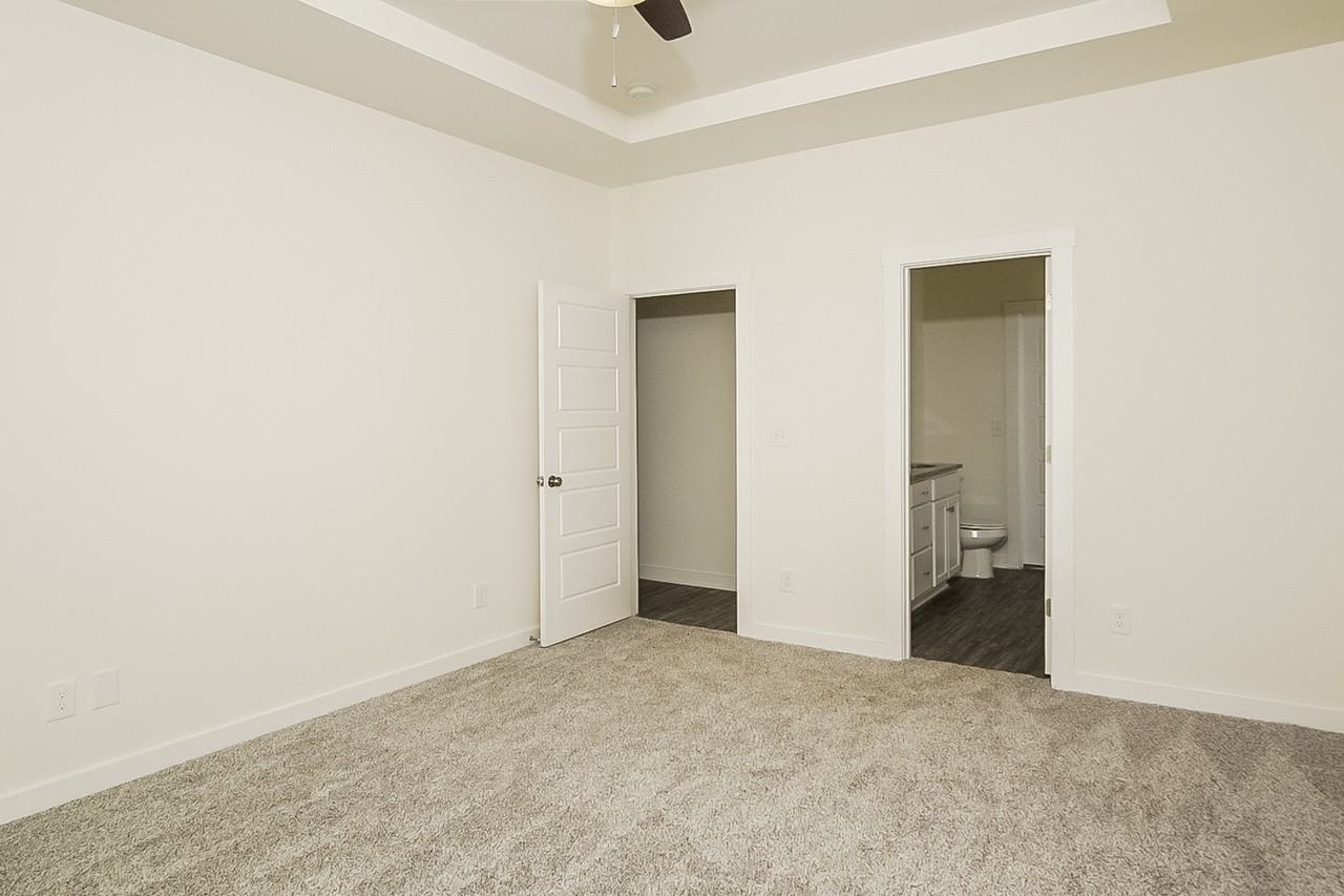 26219 Beech Grove Ln - Photo 6 of 15