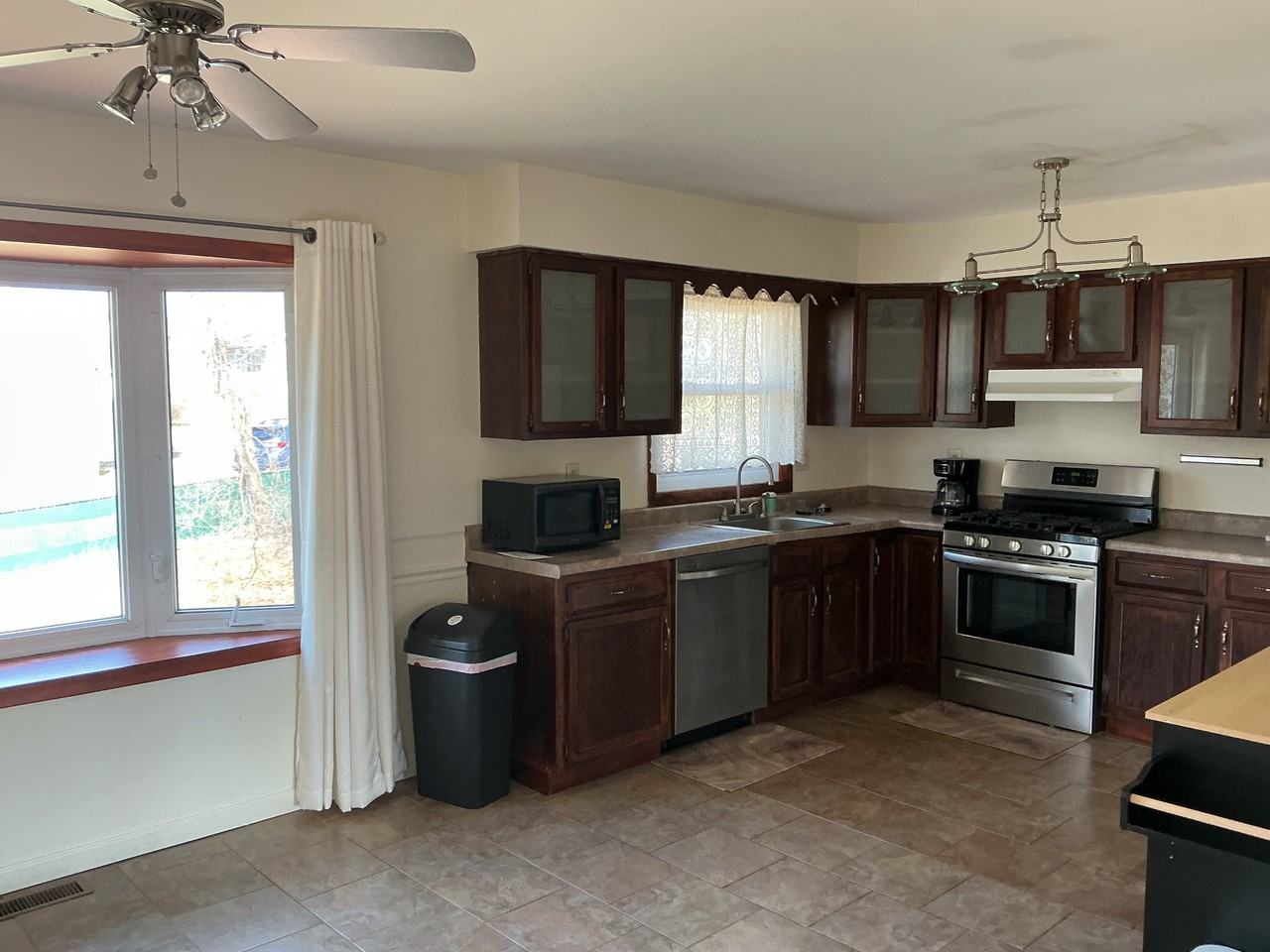 2 Dyer Dr #NA - Photo 3 of 12