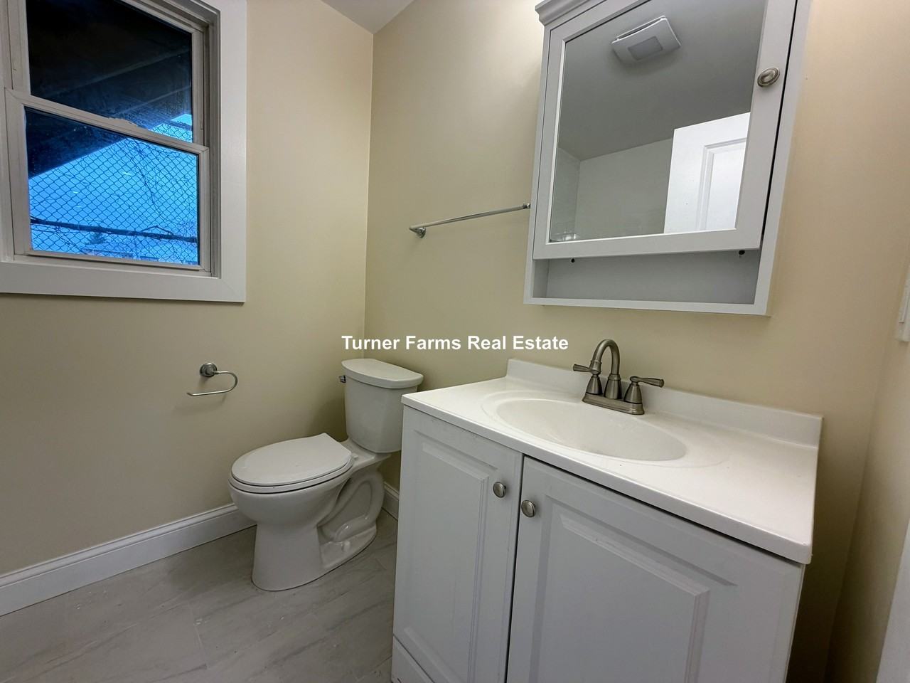 Lowell Cir #1 - Photo 3 of 24