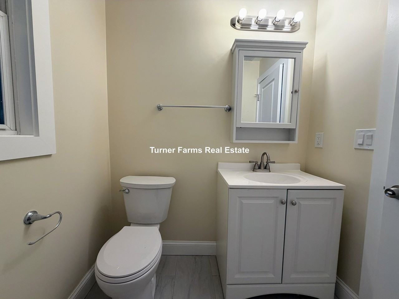 Lowell Cir #1 - Photo 5 of 24