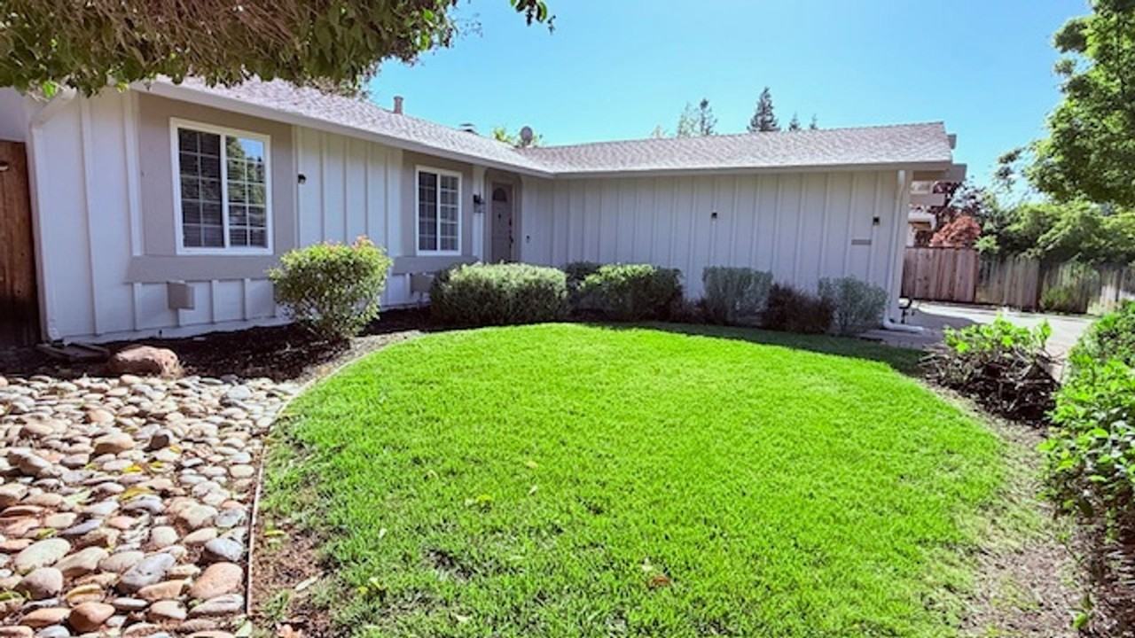 9668 Ashby Way - Photo 3 of 42