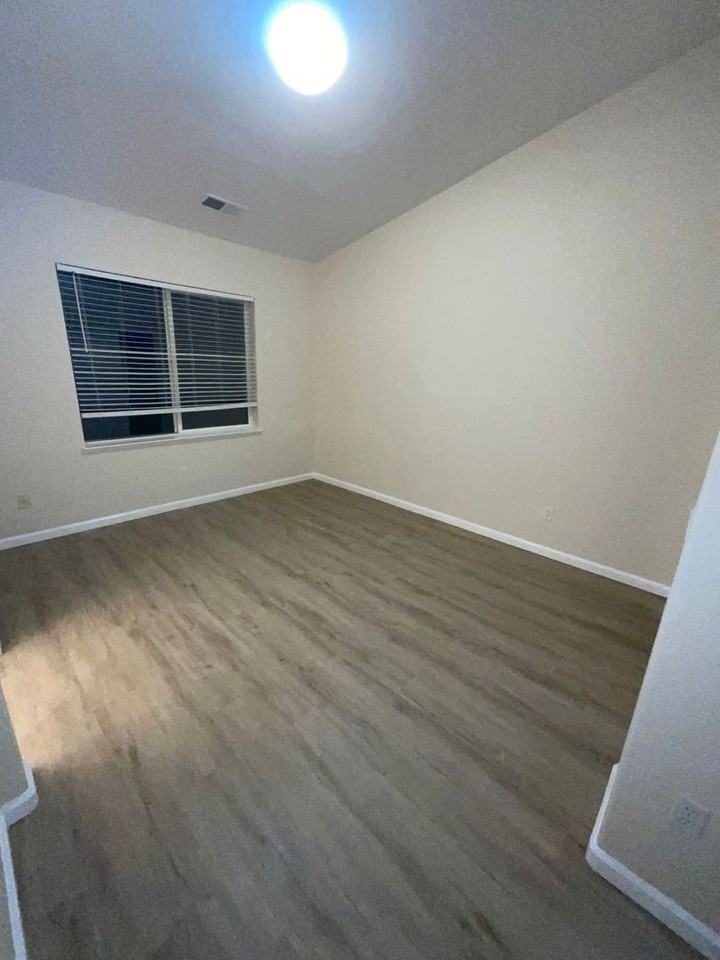 285 Fallen Leaf Ln - Photo 7 of 21