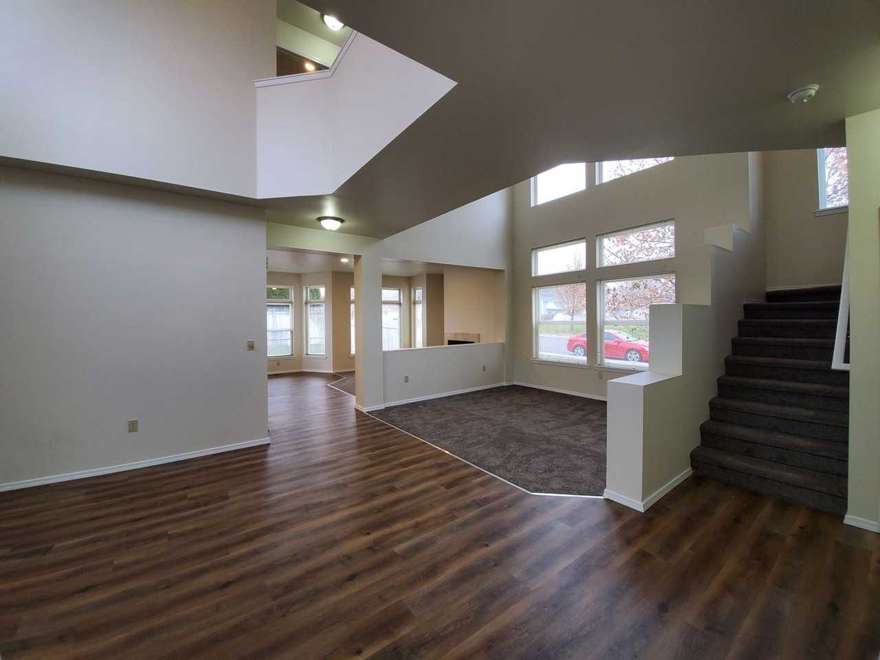 1611 Lamb Ave - Photo 3 of 31