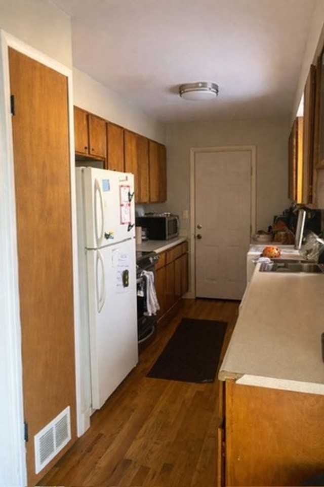 2428 Crabtree Dr - Photo 5 of 14