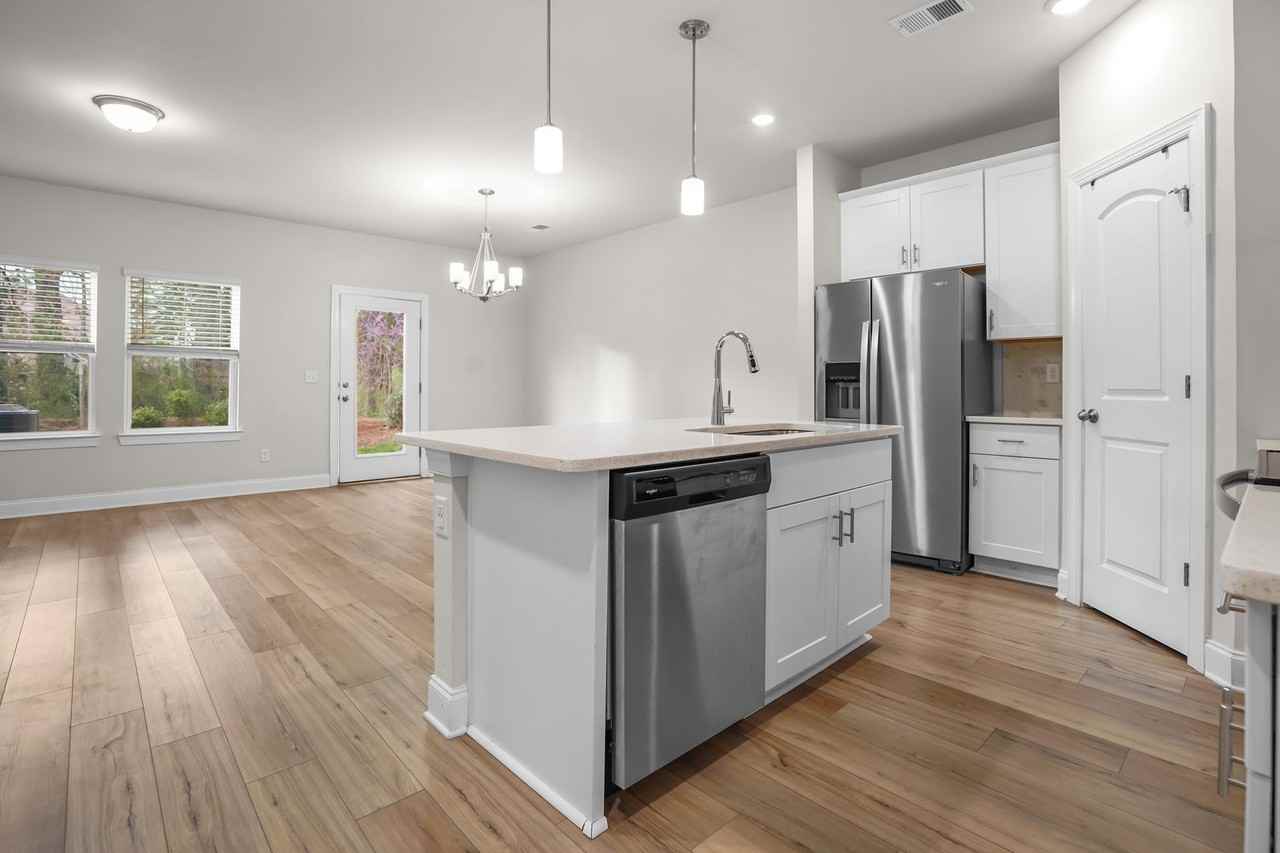 326 Seaton Way - Photo 7 of 27