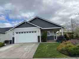 featured image of 4040 Autumn Way