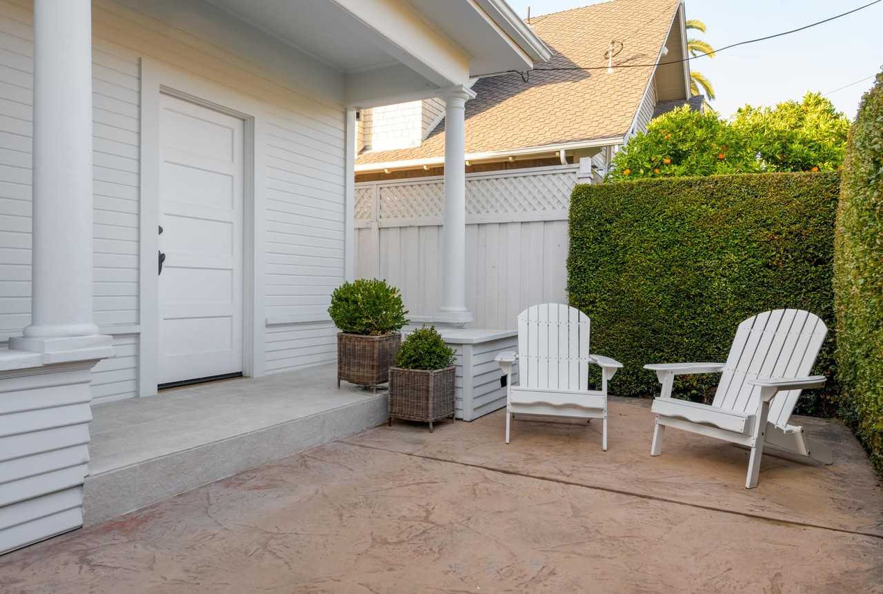 306 W De La Guerra St #NA - Photo 2 of 20