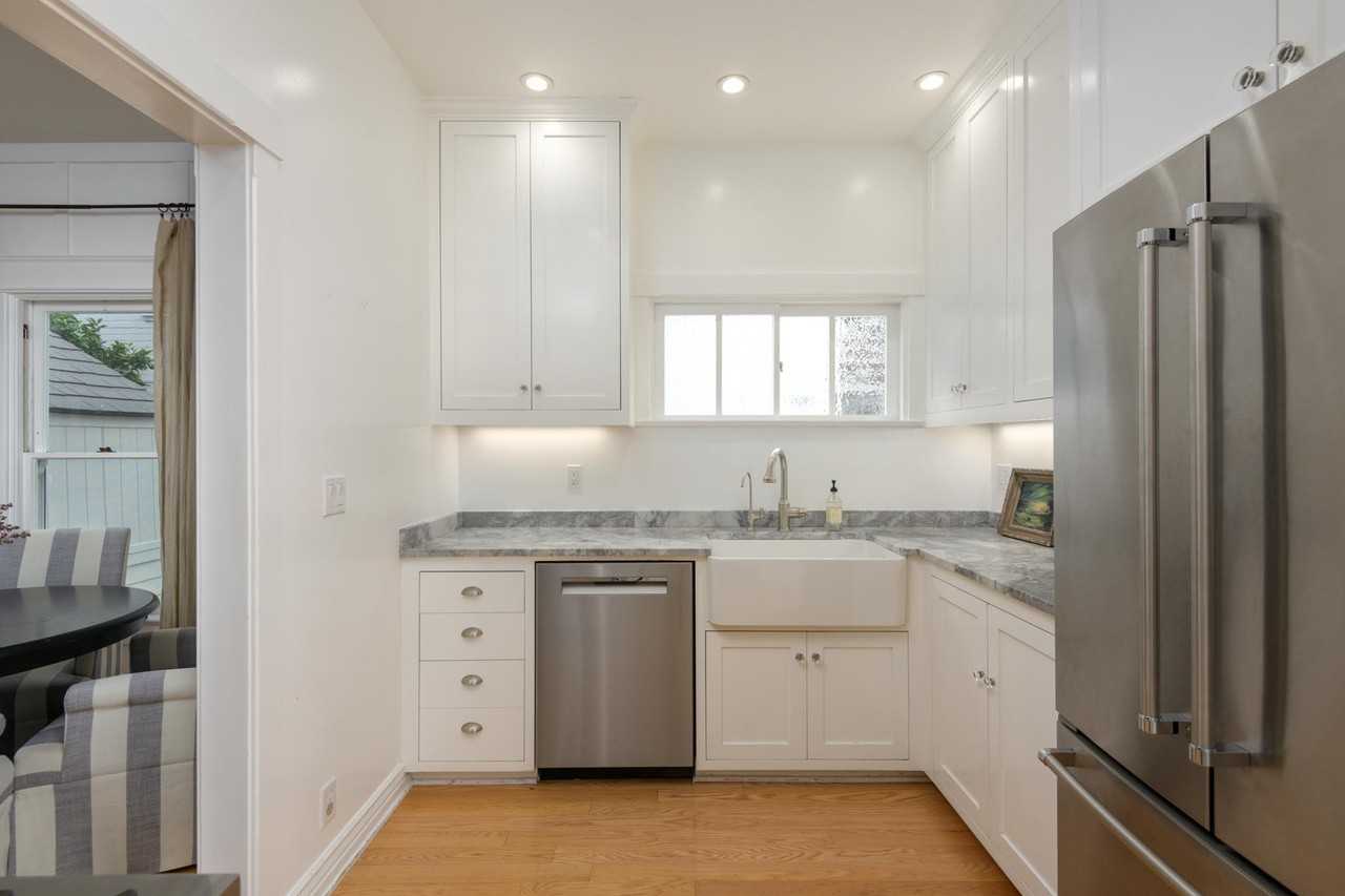 306 W De La Guerra St #NA - Photo 7 of 20