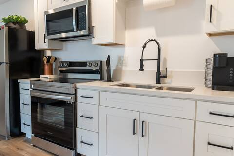 377 377 G Utilities Included, Wi-fi, Furnished - Photo 3 of 11