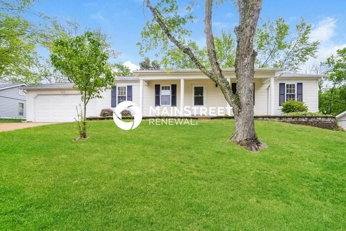 2416 Angela Dr - Photo 4 of 17