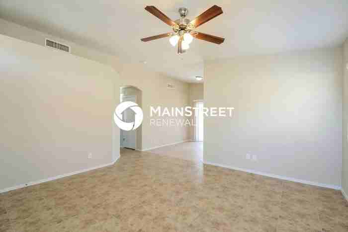 1919 W Calle Guadalajara - Photo 4 of 16