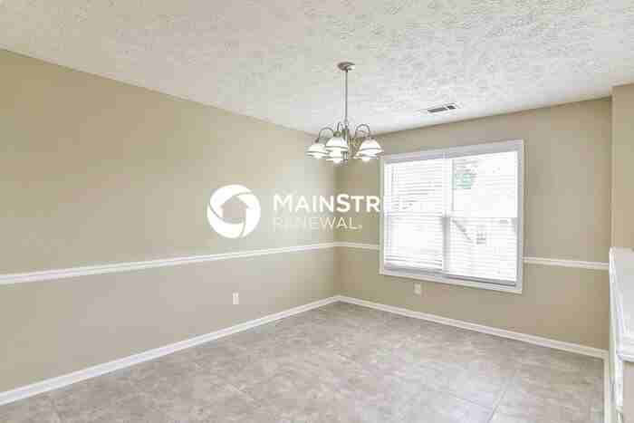 5516 Mayfair Crossing Dr - Photo 6 of 17