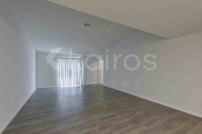 9107 Aegean Cir - Photo 2 of 24