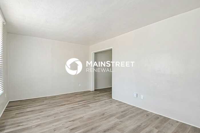 927 W Calle Garcia - Photo 4 of 16