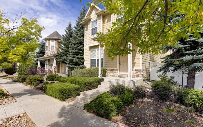 2284 Saint Paul Dr - Photo 3 of 43