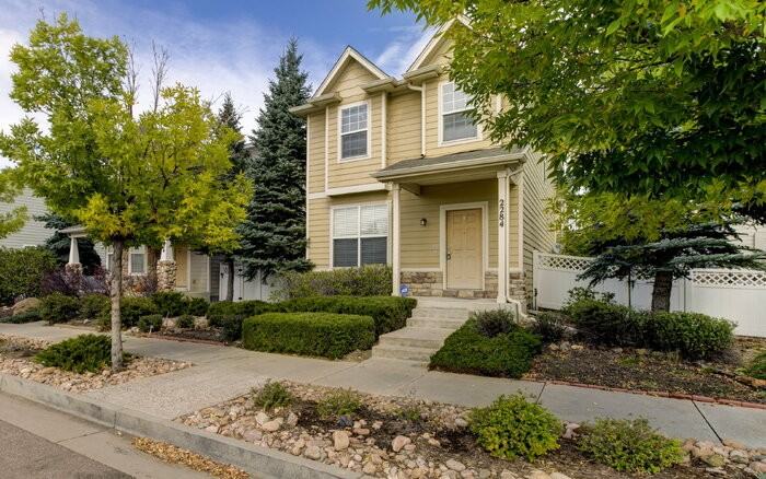 2284 Saint Paul Dr - Photo 4 of 43