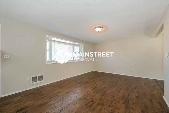 2702 S 54th St - Photo 5 of 16