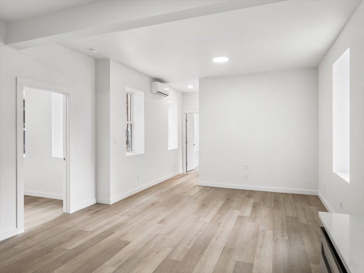 3514 Butler St #2 - Photo 5 of 19