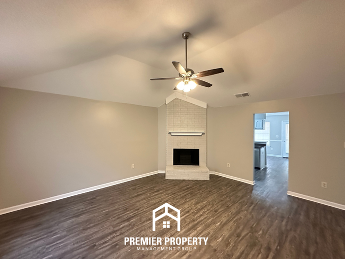 6912 Pleasantwood Rd - Photo 3 of 25