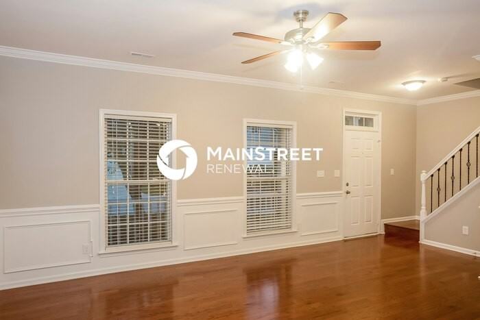 8293 Chatham Oaks Dr - Photo 5 of 17